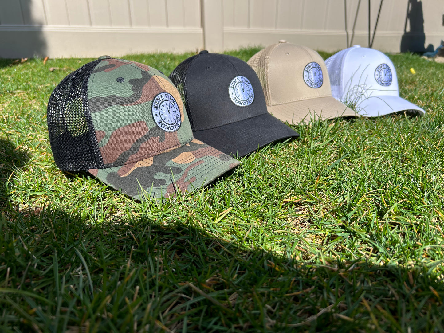 "12:05" Trucker Snapback - Camouflage